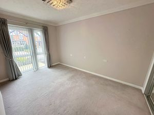 Bedroom- click for photo gallery